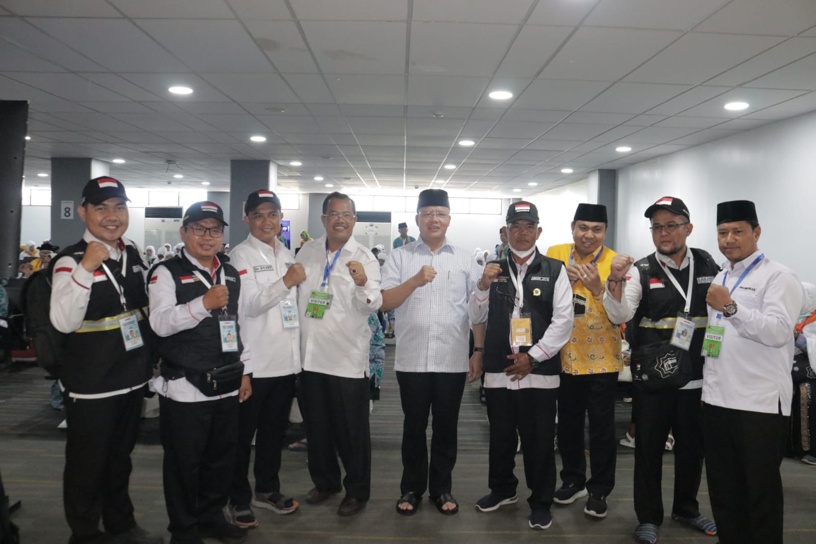 Selamat jalan, semoga jadi haji yang mabrur dan mabruroh dan doakan agar Indonesia khsusnya Provinsi Bengkulu aman, tentram.
