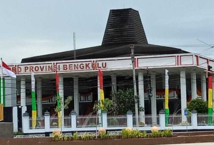 “Senin lusa (29/05/2023-red), saya sebagai Ketua Pansus akan melaporkan hasil pembahasan dalam rapat paripurna yang diadakan.