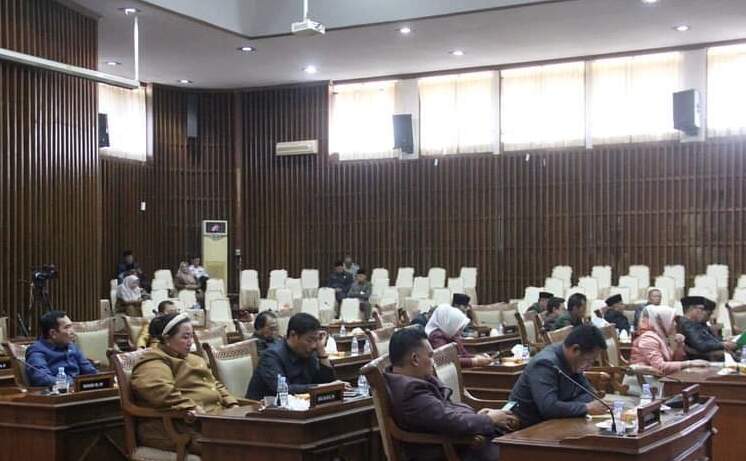 Disampaikan Edward, bagi pembangunan Provinsi Bengkulu setidaknya pajak dan retribusi daerah di Provinsi Bengkulu telah mampu menyokong pendapatan daerah sebesar 25 persen dari total pendapatan daerah.