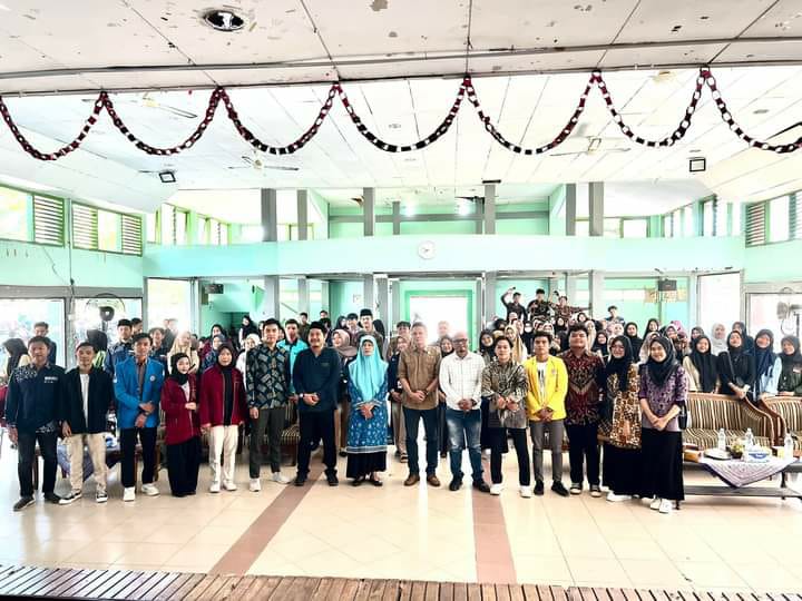 Dengan adanya Diskusi Publik terkupas semua permasalahan di Provinsi Bengkulu oleh mahasiswa sehingga nantinya masyarakat betul – betul merasakan peran mahasiswa membangun daerah.