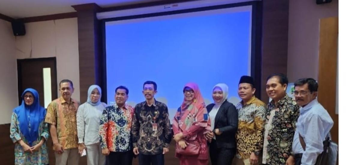 Dengan kunjungan ini nantinya akan menambah kekayaan atau sumber perbandingan terhadap Raperda yang saat kini sedang kita proses, dan mudah-mudahan segera dapat kita selesaikan
