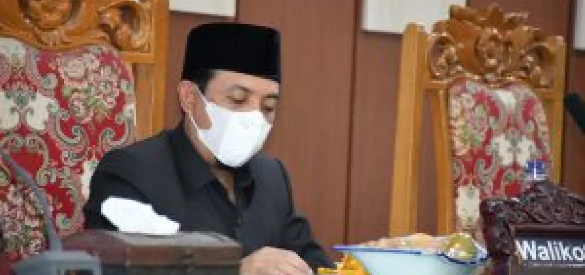 9 Fraksi Dewan Perwakilan Rakyat Daerah (DPRD) Kota Bengkulu menyampaikan pandangan umum terhadap nota keuangan Walikota Bengkulu mengenai Raperda APBD tahun 2022. (Iraja/Irj193)