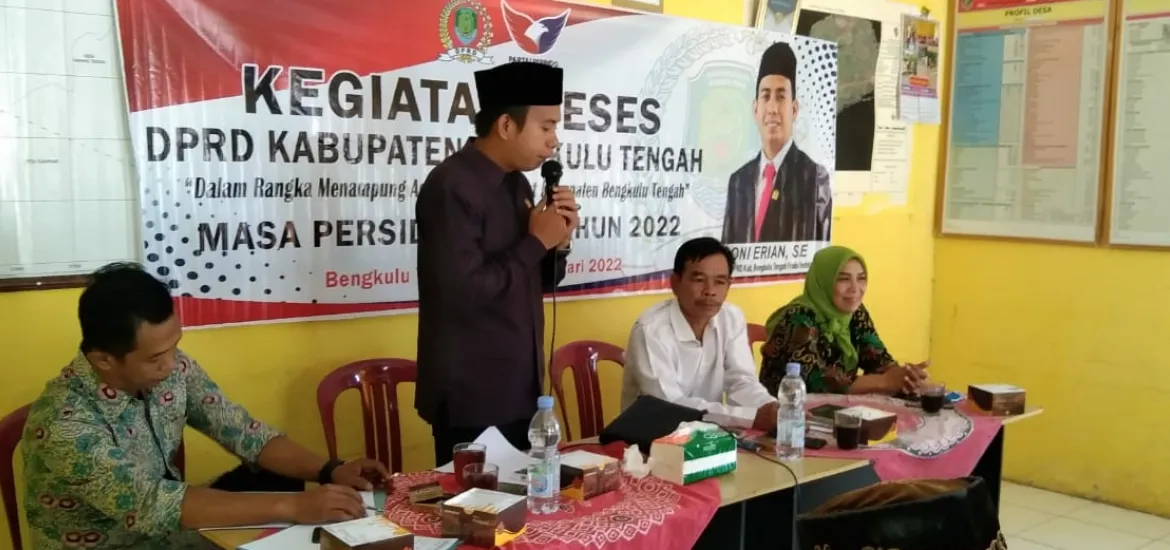 DPRD Kabupaten Bengkulu Tengah melakukan kegiatan rutin Reses ke Desa-Desa dalam rangka menampung aspirasi masyarakat Desa di Kabupaten Bengkulu Tengah. (Iraja/Irj861)