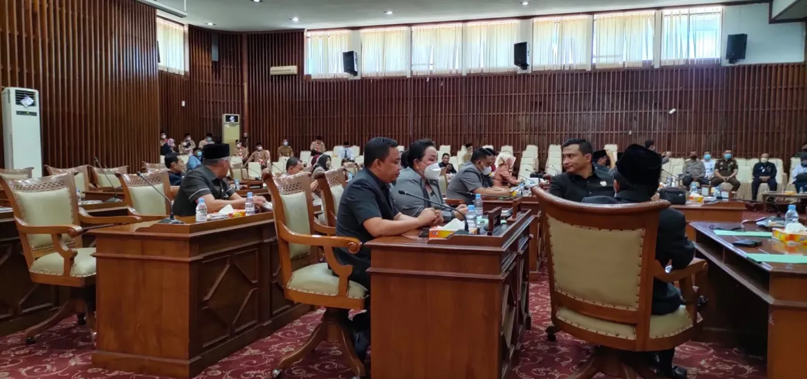 Dewan Perwakilan Rayat Daerah (DPRD) Provinsi Bengkulu membentuk Panitia Khusus (Pansus) Rancangan Peraturan Daerah (Raperda) Badan Musyarawah Adat dan Bantuan Hukum. (Irj1016/Dok)