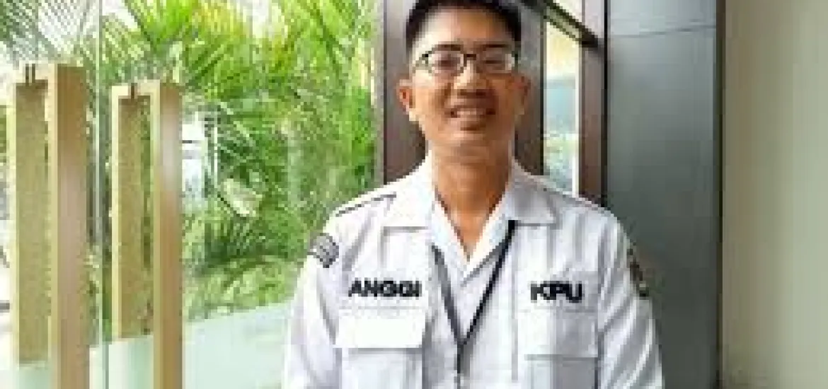 Komisioner KPU Kota Bengkulu, Anggi Stephensent, Jumat 20/12/2024 (Foto:Hanny)/Indonesiaraja.com