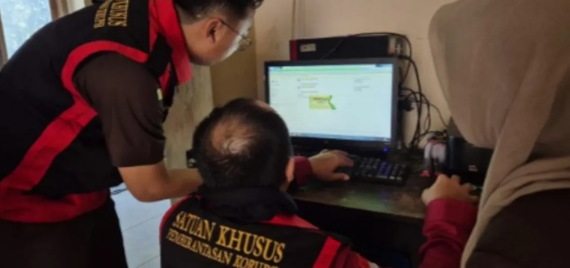 Penyidik Kejaksaan Negeri Kabupaten Blitar Melakukan Penggeledahan Terkait Dugaan Korupsi Pembangunan Dam Kali Bentak