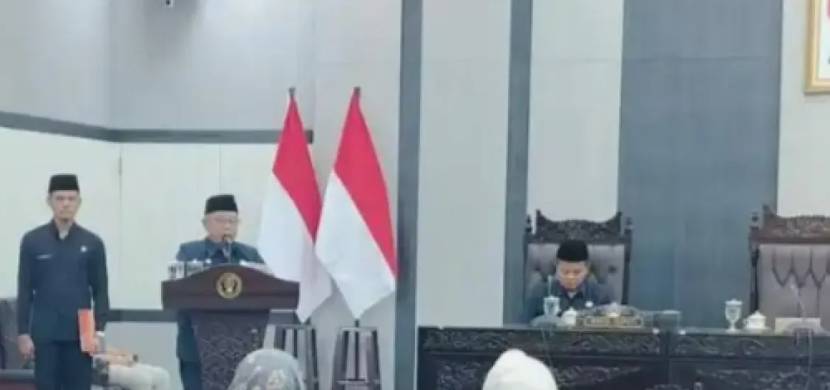 DPRD Kabupaten Blitar Gelar Rapat Paripurna Bahas RPJMD 2025–2029. Foto: Ulfa/Indonesiaraja.com