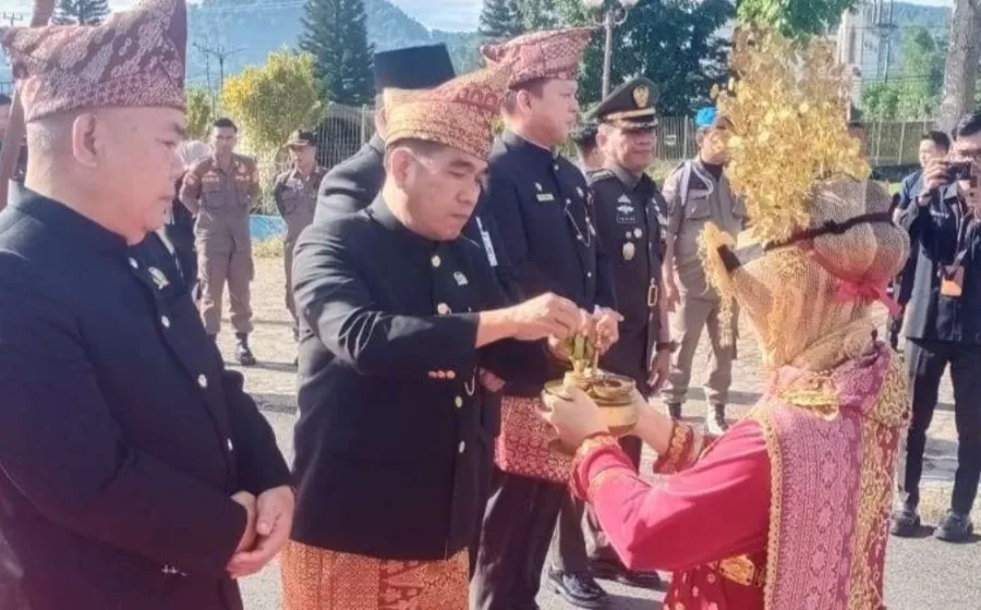 Anggota Badan Anggaran DPRD Provinsi Bengkulu, Edwar Samsi, di Bengkulu, Selasa 07/01/2025 (Foto:Hanny)/Indonesiaraja.com